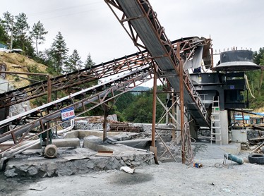 福建三明時(shí)產(chǎn)150-200噸石英石制砂生產(chǎn)線成套設(shè)備